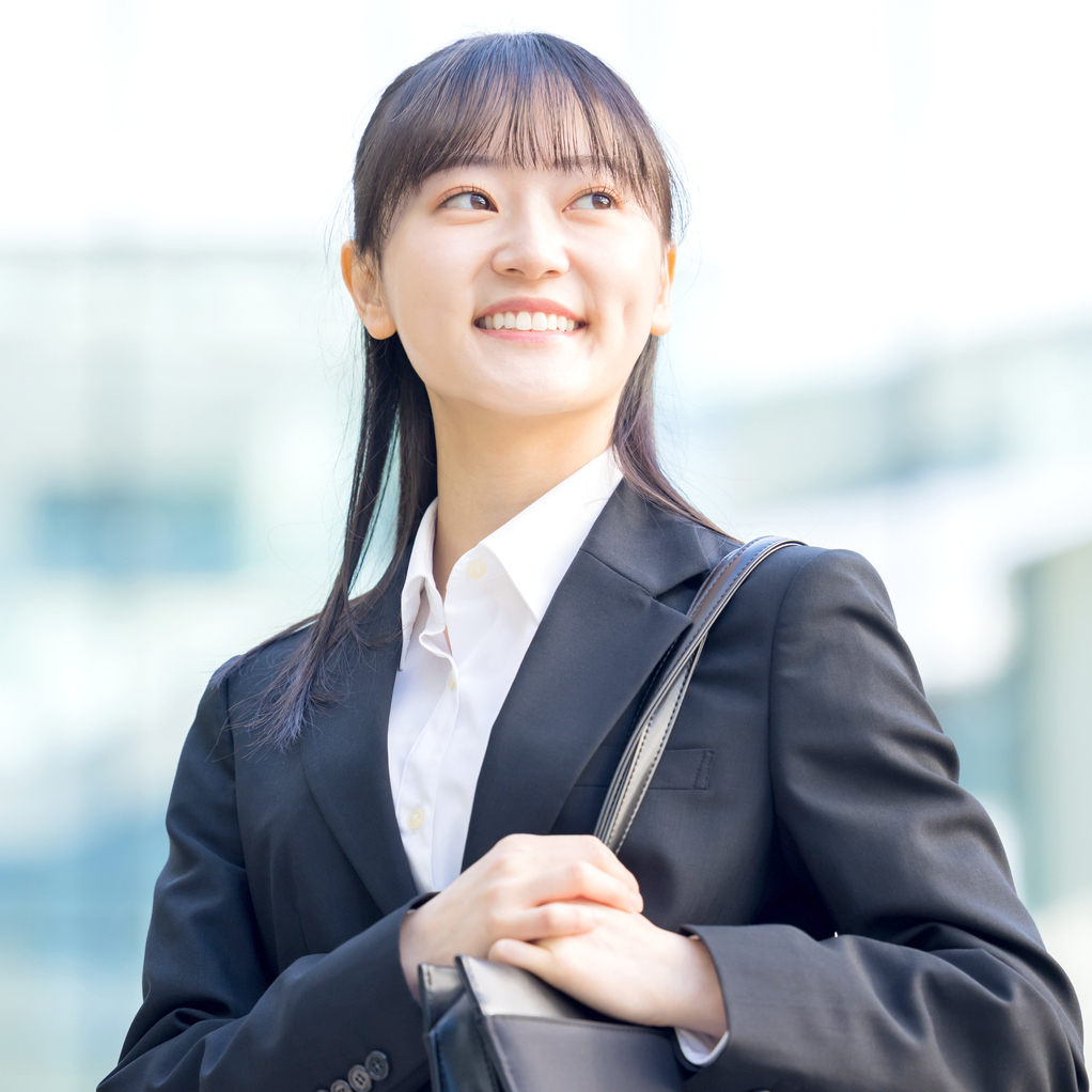 就活中の女性