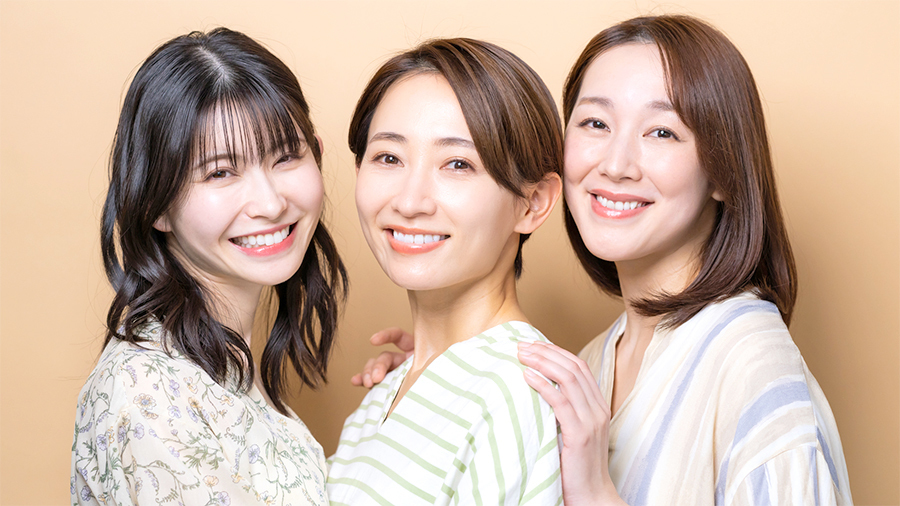 きれいな歯並びを手に入れた40代女性